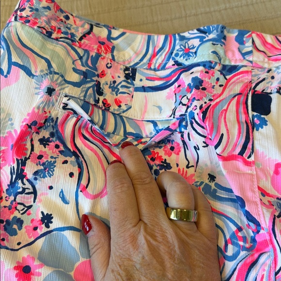Lilly Pulitzer Blue and Pink Floral Skirt Skort 14 
Pockets!! Shorts! - Picture 14 of 14